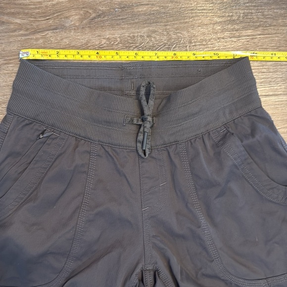 The North Face Aphrodite 2.0 Capri Pant - Women's Gray Size S - Picture 5 of 10